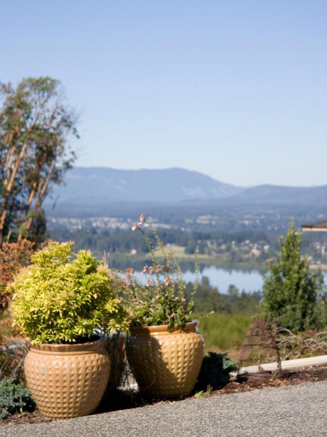 M&M'S Maple Bay Mountain Guesthouse - Licensed Дункан Экстерьер фото